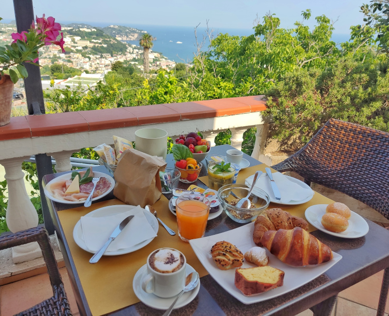 Enjoy your breakfast on the terrace!